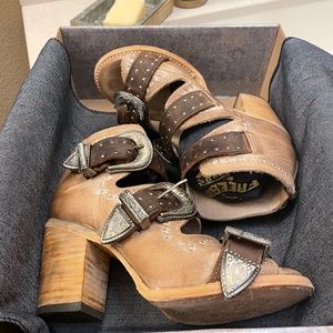 Freebird Violet Taupe Sz 6 New